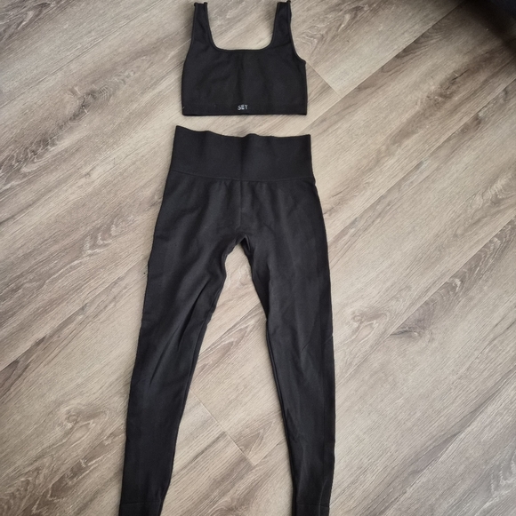 SET Active 2 Piece Brown Leggings and Crop Top Set X REVOLVE - Picture 4 of 12